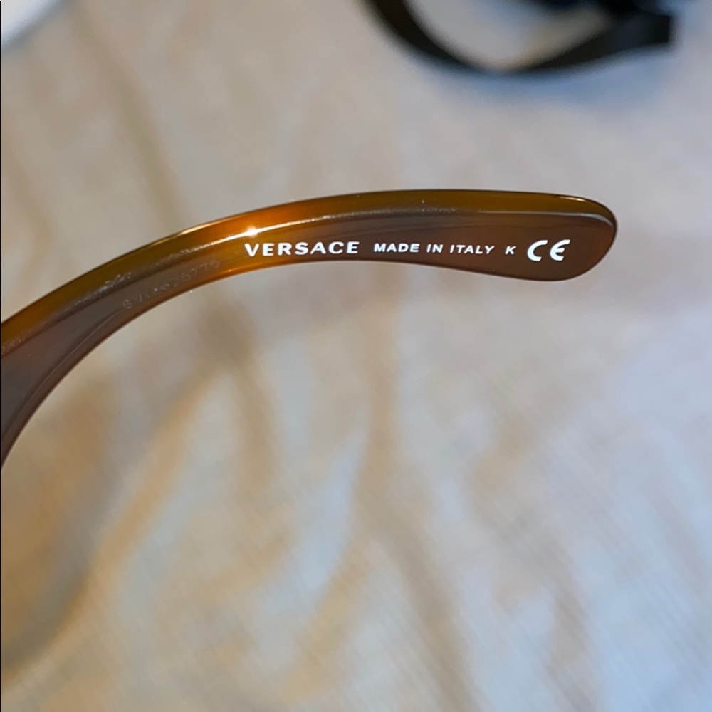 Versace sunglasses 😎😍 - Picture 3 of 5